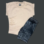 Комплект бежевая футболка + серые шорты