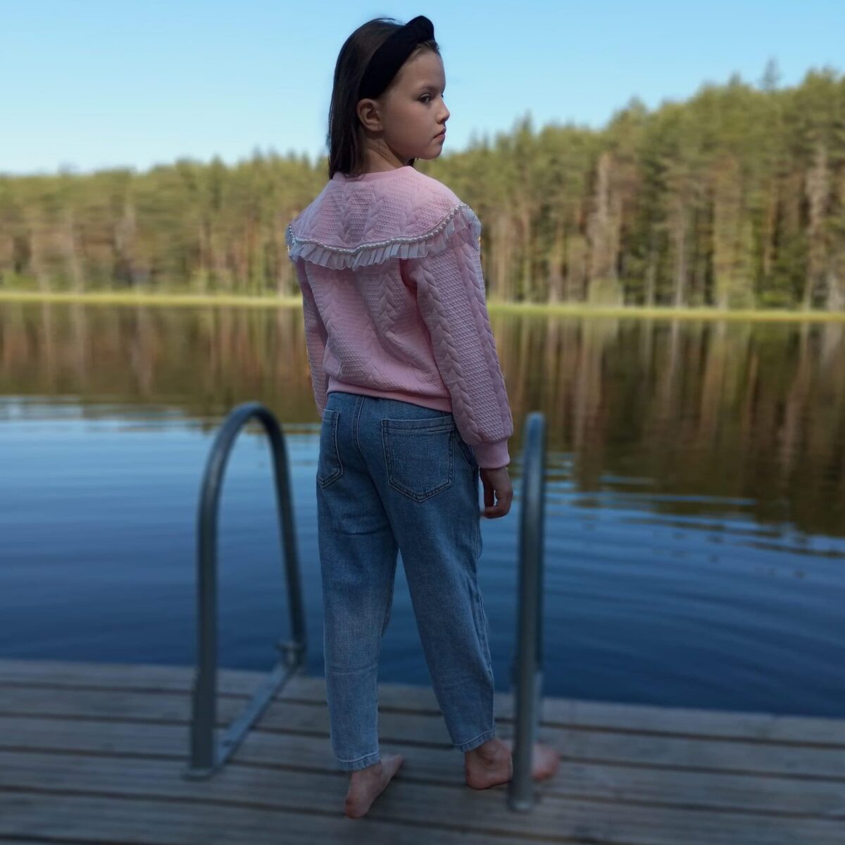 Розовая кофта с жемчугом — изображение 5