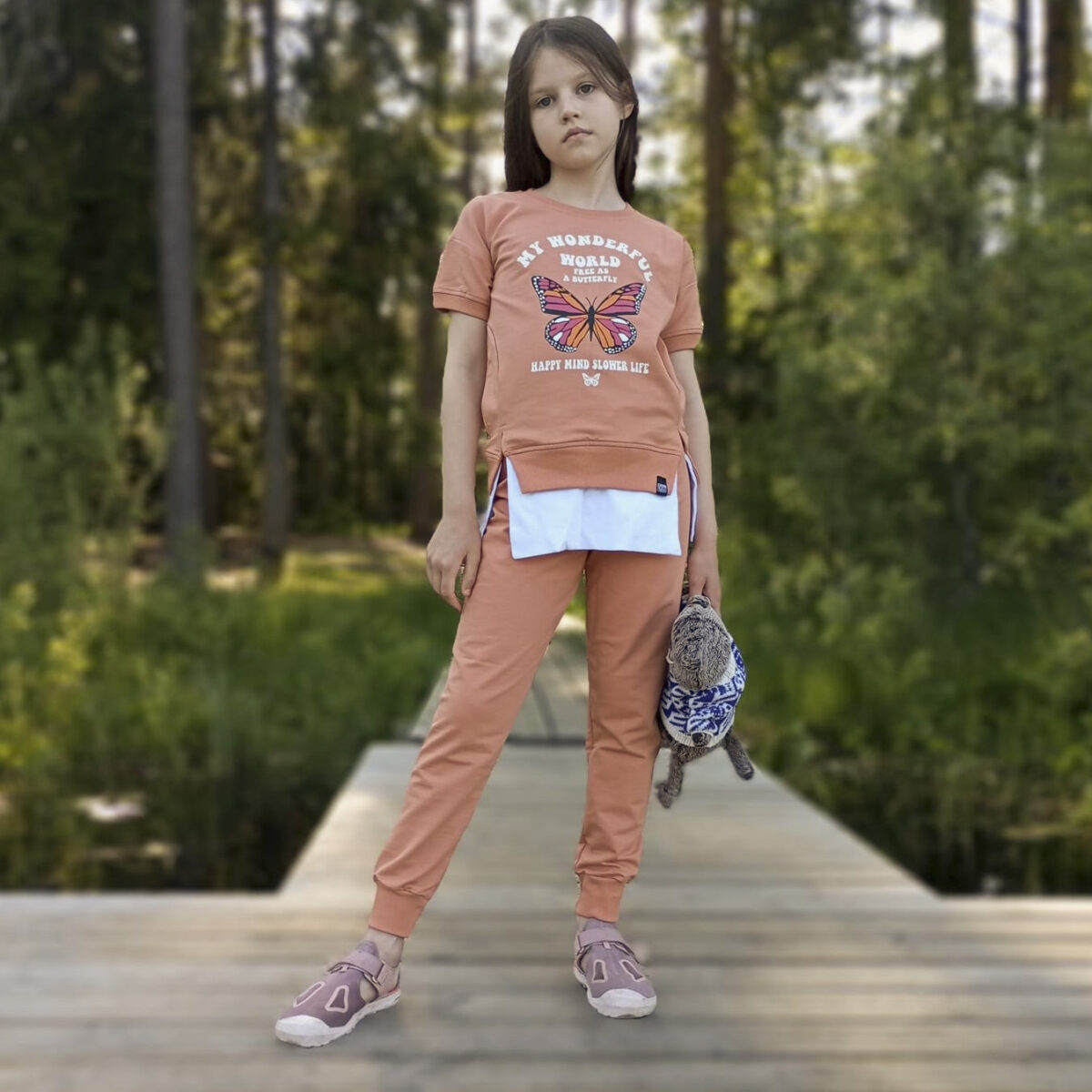 Комплект розовая футболка+штаны с принтом "бабочка" — изображение 5